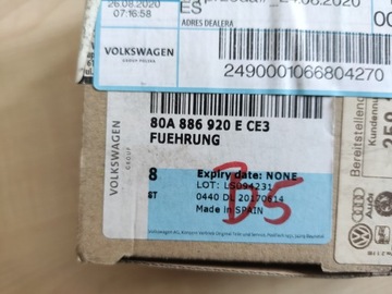 AUDI Q5 VODÍTKO PODHLAVNÍKU 80A886920E CE3