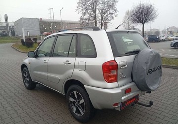 Toyota RAV4 II 1.8 VVTi 125KM 2002 Toyota RAV4 Zarejestrowany - ubezpieczony - 1,8 - 125 KM 1.8 Benzyna 125KM, zdjęcie 10