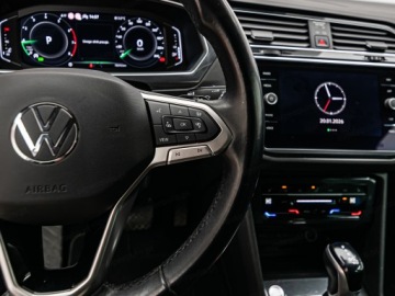 Volkswagen Tiguan II SUV Facelifting 1.5 TSI 150KM 2021 VOLKSWAGEN Tiguan 1.5 TSI Elegance DSG Suv 150KM 2021, zdjęcie 13