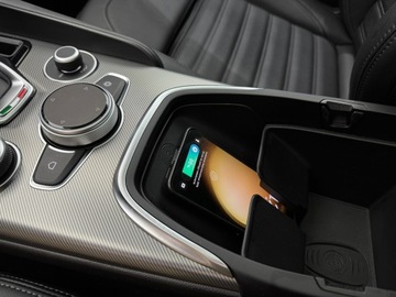 Alfa Romeo Giulia II Sedan Facelifting 2023 2.0 GME Turbo 280KM 2024 Alfa Romeo Giulia Q4 Veloce / Harman/kardon / Szyb, zdjęcie 24