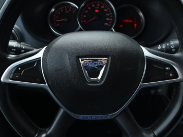 Dacia Lodgy Minivan Facelifting 1.5 Blue dCi 115KM 2021 Dacia Lodgy 1.5 Blue dCi, Salon Polska, zdjęcie 16