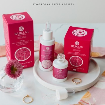 BasicLab Odmładzające Serum Przeciwzmarszczkowe z Witaminą C 10% 30 ml