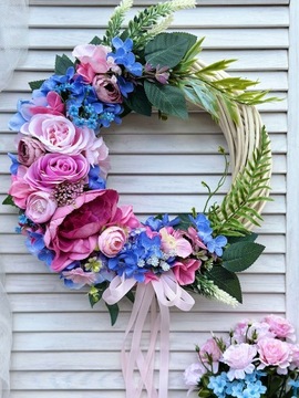 WIANEK KWIATOWY NA DRZWI WIOSENNY WIENIEC WIKLINOWY RÓŻOWY NIEBIESKI