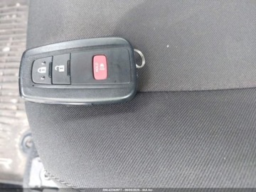 Toyota C-HR I 2020 Toyota C-HR 2020 TOYOTA C-HR XLE 2.0 Benzyna 144KM, zdjęcie 11