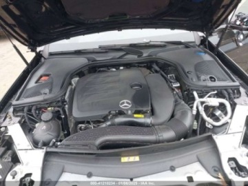 Mercedes Klasa E W214 2023 Mercedes-Benz Klasa E 350, 2023r., 4x4, 2.0L 2.0 Benzyna 255KM, zdjęcie 11