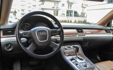 Audi A8 D3 Sedan 4.2 V8 TDI 326KM 2009 Audi A8 4,2TDI (326KM) 2009 r. Quattro Long Lift 4.1 Diesel 326KM, zdjęcie 8