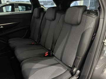 Peugeot 5008 II Crossover Facelifting 1.5 BlueHDi 130KM 2023 Peugeot 5008 Allure Pack / 7 osobowy / CarPlay/And, zdjęcie 12