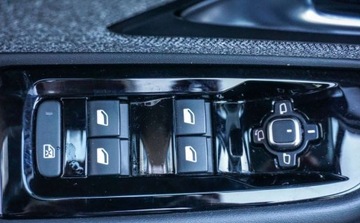 Citroen C5 III 2023 Citroen C5X Citroen C5 X 1,2 PureTech 130 KM 1.2 Benzyna 130KM, zdjęcie 19