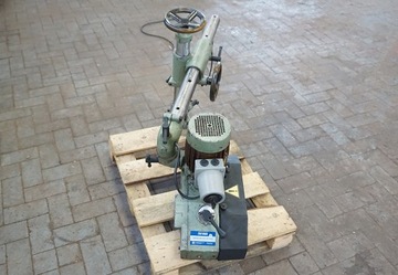 ПОДАЧА ДЛЯ ФРЕЗЕРНОГО СТАНКА ПА-110 3-ВАЛИКОВЫЙ 8-СКОРОСТНОЙ двигатель: 0,80кВт + СТЕНД