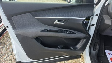 Peugeot 5008 II Crossover 1.2 PureTech 130KM 2018 Peugeot 5008 7 Osobowy Automat Klima, zdjęcie 11