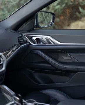 BMW Seria 4 G22-23-26 Coupe 2.0 420d 190KM 2022 BMW Seria 4 BMW Seria 4 420d xDrive M Sport sport 2.0 Diesel 190KM, zdjęcie 33