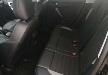 Peugeot 2008 I SUV Facelifting 1.2 PureTech 110KM 2018 Peugeot 2008 1.2 Benzyna 110 KM Automat Allure Android Salon PL 1.2 Benzyna, zdjęcie 11