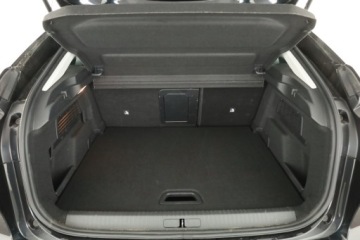 Citroen C4 III SUV 1.2 PureTech 130KM 2021 Citroen C4 1.2 PureTech, Salon Polska, zdjęcie 10