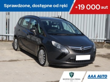 Opel Zafira C Tourer 2.0 CDTI ECOTEC 130KM 2013 Opel Zafira Tourer 2.0 CDTI, Salon Polska