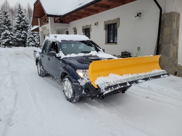 Снегоочиститель для автомобиля 4х4, производитель 200 см.