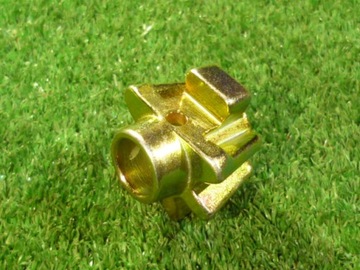 ШЕСТЕРНЯ CLAAS MARKANT 000009