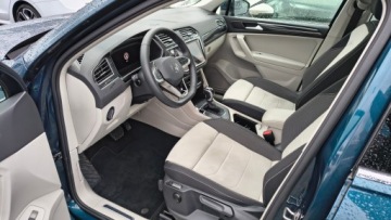 Volkswagen Tiguan II SUV Facelifting 2.0 TDI 200KM 2022 Volkswagen Tiguan Elegance 2.0TDI 200KM 4X4 ACC Pa, zdjęcie 8
