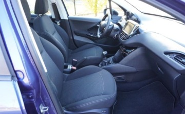 Peugeot 208 I Hatchback 5d Facelifting 1.2 PureTech 82KM 2017 Peugeot 208 Bezwypadkowy Serwisowany 1-Wlasciciel Navi Panorama Alu Grz.Fo, zdjęcie 19