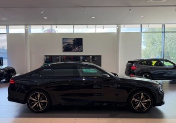 BMW Seria 5 G90-91 2026 BMW Seria 5 40d xDrive dealer BMW Bonkowscy 3.0 Diesel 303KM, zdjęcie 2