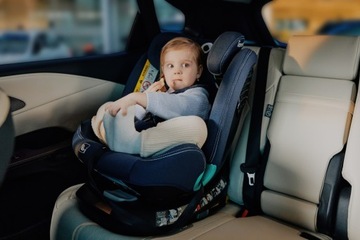 ВРАЩАЮЩЕЕСЯ автокресло ISOFIX ПЕРЕДНЯЯ СПИНА BASTIAAN ONE I-SIZE 40-150 см