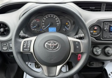 Toyota Yaris III Hatchback 5d Facelifting 2017 1.0 VVT-i 72KM 2020 Toyota Yaris z Instalacja Gazowa, salon Polska, FV-VAT 23 BenzynaLPG, zdjęcie 3