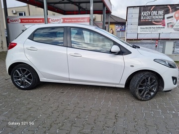 Mazda 2 II Hatchback 5d Facelifting 1.3 MZR 84KM 2012 Mazda 2 III 1.3 84 KM B+GAZ nawigacja alufelgi gwarancja, zdjęcie 4