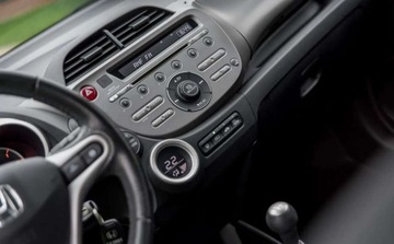 Honda Jazz III 1.4 i-VTEC 100KM 2008 Honda Jazz Honda Jazz 1.4 Executive 1.3 Benzyna 100KM, zdjęcie 5