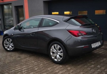Opel Astra J Hatchback 5d 1.7 CDTI ECOTEC 110KM 2012 Opel Astra Opel Astra 1.7 CDTI DPF Cosmo 1.7 Diesel 110KM, zdjęcie 1