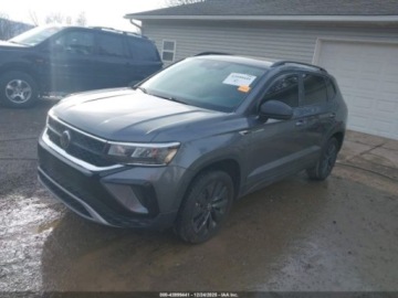 Volkswagen 2022 Volkswagen Inny TAOS S, 4Motion, od ubezpieczalni 1.5 Benzyna 158KM, zdjęcie 3