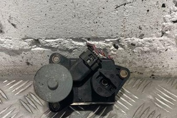 MOTOREK KRYT KOLEKTORU MITSUBISHI COLT VI (Z3_A Z2_A) A6401500494 1.5L