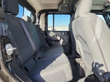 Jeep Gladiator 2025 Jeep Gladiator Sport 2025 3.6 Benzyna 285KM, zdjęcie 11
