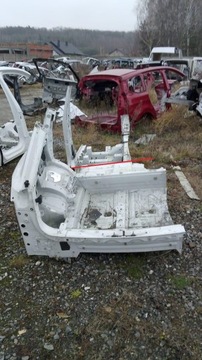 ЧЕТВЕРТЬ КРЫЛА ЛЕВАЯ ЗАДНЯЯ VW TOUAREG III