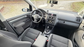 Volkswagen Touran II 2.0 TDI 140KM 2015 Volkswagen Touran Raty 2.0 tdi DSG-Automat Navi Caly w fabrycznym lakierze, zdjęcie 22