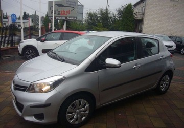 Toyota Yaris III Hatchback 5d 1.0 VVT-i 69KM 2013 Toyota Yaris Toyota Yaris III Salon PL - I wlasciciel Benzyna 69KM