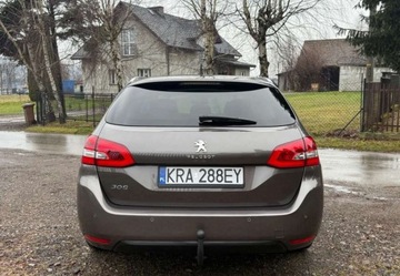 Peugeot 2015 Peugeot 308 Peugeot 308 PureTech 130 Stop amp Start Allure 1.2 Benzyna, zdjęcie 8