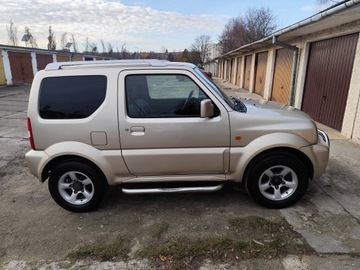 Suzuki Jimny III 2008 SUZUKI JIMNY samochód terenowy zamknięty 1.3 16V 4WD, zdjęcie 1