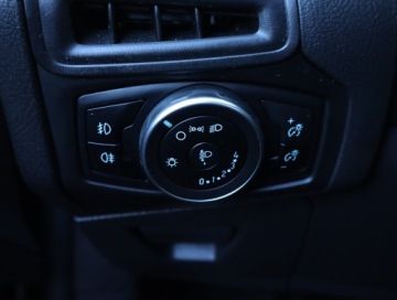 Ford Focus III Hatchback 5d facelifting 1.5 TDCi 120KM 2018 Ford Focus 1.5 TDCi, Salon Polska, Klima, Tempomat, zdjęcie 19