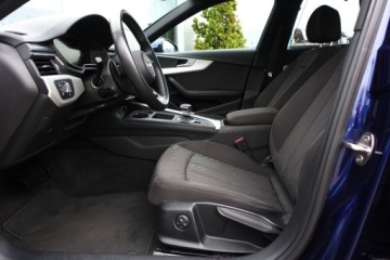 Audi A4 B9 Limousine Facelifting 2.0 40 TDI 204KM 2023 Audi A4 Limousine Hak Tempomat Virtual Kamera asyst. swiatel drogowych, zdjęcie 11