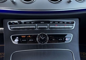 Mercedes Klasa E W213 Limuzyna 2.0 300d 245KM 2018 Mercedes-Benz Klasa E E 300D 245KM NAVI 75.000km virtual AUTOMAT LED perf, zdjęcie 30