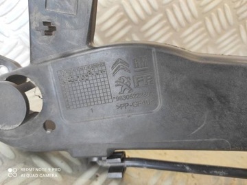 DRŽÁK OKULÁR LEVÝ PÁSY PŘEDNÍHO 9830522280 PEUGEOT PARTNER IV RIFTER