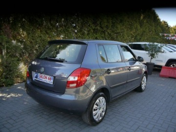 Skoda Fabia II Hatchback 1.2 i HTP 60KM 2009 Škoda Fabia Skoda Fabia 1.2mpi Gwarancja 12mc bez, zdjęcie 12