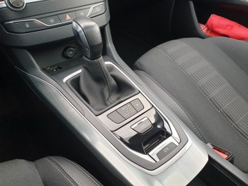 Peugeot 308 II SW Facelifting 1.2 PureTech 130KM 2018 PEUGEOT 308 II 1.2 Aut, Allure, PANORAMA, Full LED, podgrz. siedz, POLSKA, zdjęcie 2