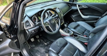 Opel Astra J Hatchback 5d 1.6 Turbo ECOTEC 180KM 2010 Opel Astra BENZYNA 180KM 5 drzwi NAWIGACJA super oakzja polecamy, zdjęcie 27