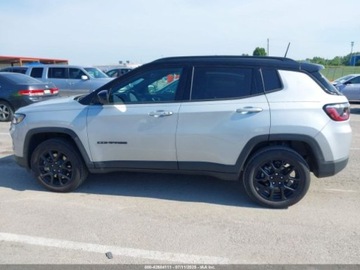 Jeep Compass II 2024 Jeep Compass Latitude 2024 2.0l 2.0 Benzyna 200KM, zdjęcie 2
