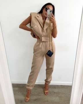 Комплект спортивного костюма La Milla, жилет, брюки бежевого цвета, универсальный размер.