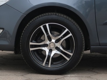 Skoda Fabia II Hatchback Facelifting 1.2 TSI 85KM 2010 Skoda Fabia 1.2 TSI, Klima,ALU, zdjęcie 13