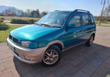 Mazda Demio I 1.3 16V 63KM 1999