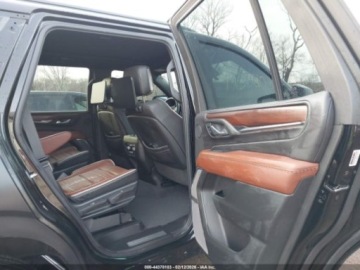  GMC Yukon Denali Ultimate, 2023r., 4x4, 6.2L 6.2 Benzyna 420KM, zdjęcie 9