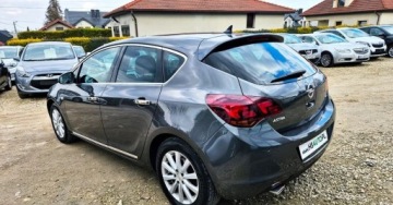 Opel Astra J Hatchback 5d 1.4 Turbo ECOTEC 120KM 2011 Opel Astra BENZYNA NAWIGACJA sportowe fotele super okazja polecamy, zdjęcie 19