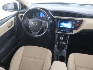 Toyota Corolla XI Sedan 1.6 Valvematic 132KM 2016 Toyota Corolla 1.6 Valvematic, Salon Polska, zdjęcie 6